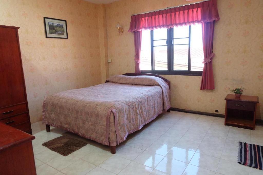 Thaveesinh Hotel Ban Houayxay Bagian luar foto