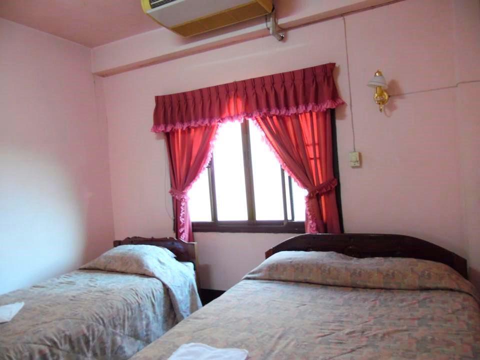 Thaveesinh Hotel Ban Houayxay Bagian luar foto
