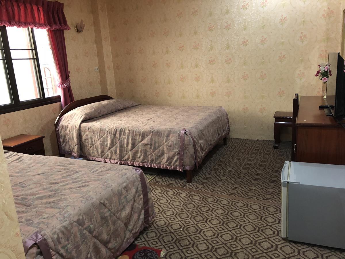 Thaveesinh Hotel Ban Houayxay Bagian luar foto